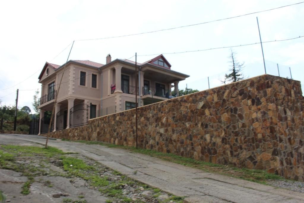 Гостевой дом Castle Махинджаури